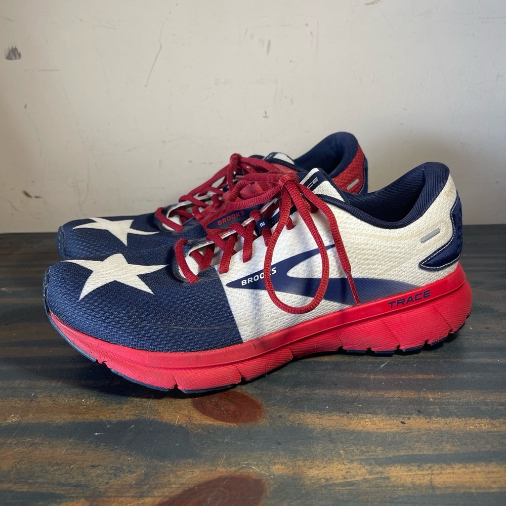 Brooks Trace 2 Run Texas Collection Running Shoes Men’s Size 10 B / 1203751B689